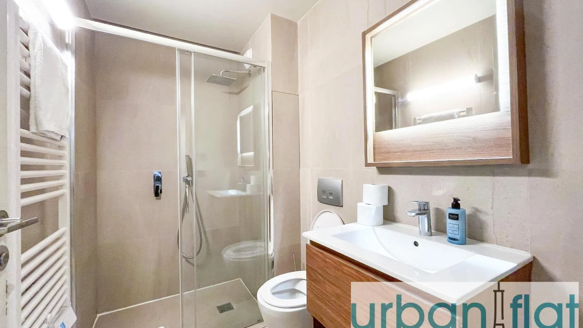 Urban Flat 133 - Ponceau 4 Bedroom Apartment Paris 0*,  France